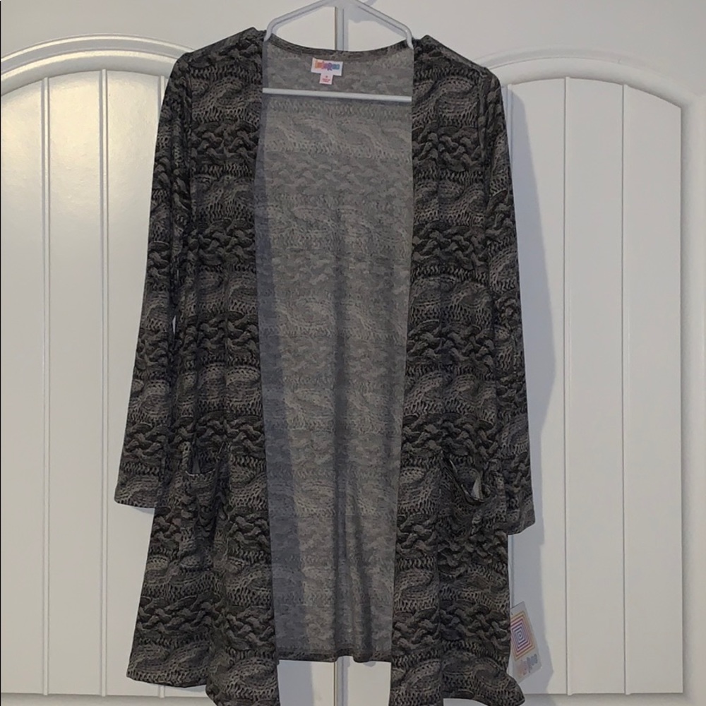 Lularoe Cable Knit Print Gray Caroline Cardigan